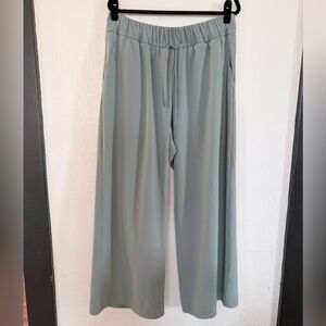 Relaxed Wide-Leg Women’s Pants in Sage Green